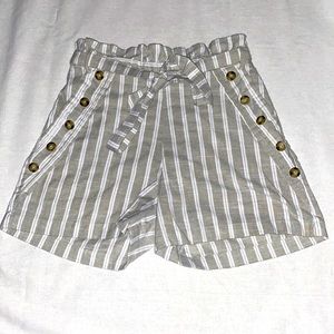 cute striped shorts (with belt)